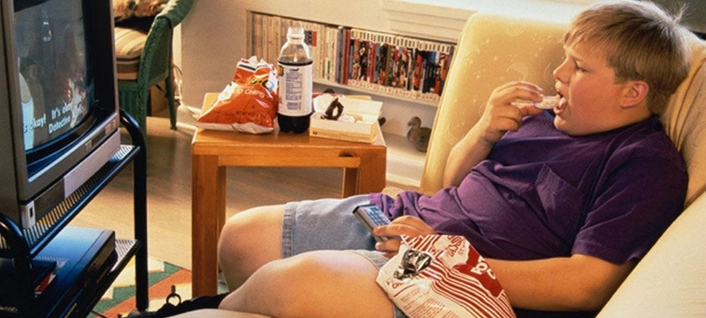 Έρευνα χτυπάει το καμπανάκι – Τετραπλάσια πιθανότητα να εμφανίσουν καρκίνο του παγκρέατος οι υπέρβαροι έφηβοι